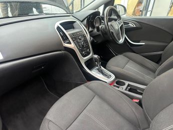 Vauxhall Astra 1.6 16v SRi Auto Euro 5 5dr