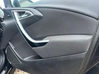 Vauxhall Astra 1.6 16v SRi Auto Euro 5 5dr