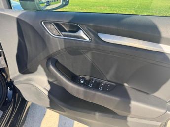 Audi A3 1.5 TFSI CoD 35 Black Edition S Tronic Euro 6 (s/s) 4dr
