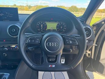 Audi A3 1.5 TFSI CoD 35 Black Edition S Tronic Euro 6 (s/s) 4dr
