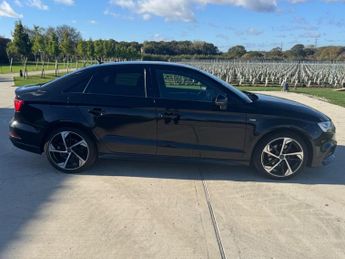 Audi A3 1.5 TFSI CoD 35 Black Edition S Tronic Euro 6 (s/s) 4dr