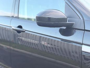 Land Rover Discovery Sport 2.0 TD4 HSE Auto 4WD Euro 6 (s/s) 5dr