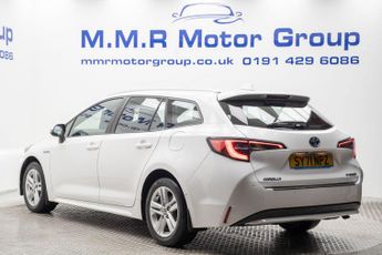 Toyota Corolla 1.8 VVT-h Icon Tech Touring Sports CVT Euro 6 (s/s) 5dr