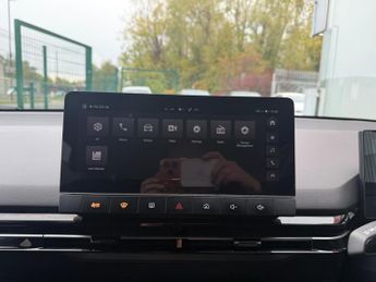 MG MG4 51kWh SE Auto 5dr