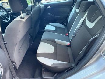 Ford Focus 1.6 Zetec Powershift Euro 5 5dr