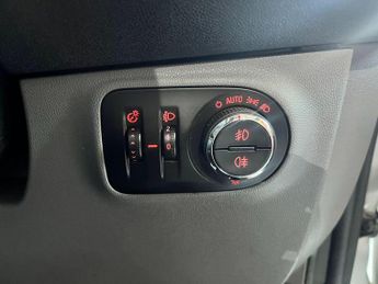 Vauxhall Corsa 1.4i SE Auto Euro 6 5dr