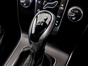 Volvo V40 2.0 D2 R-Design Pro Auto Euro 6 (s/s) 5dr