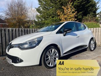 Renault Clio 0.9 TCe Dynamique S MediaNav Euro 5 (s/s) 5dr