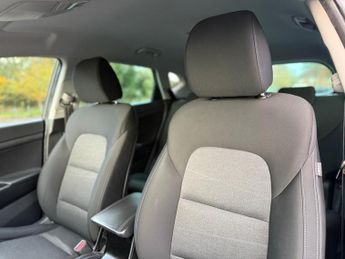 Hyundai TUCSON 1.6 T-GDi SE Nav DCT Euro 6 (s/s) 5dr