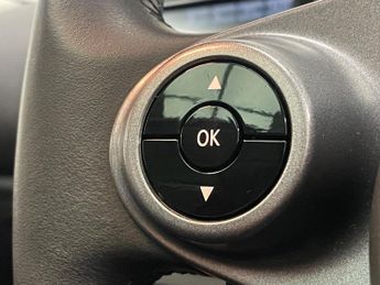 Smart forfour 17.6kWh Prime Exclusive Auto 5dr (22kW Charger)