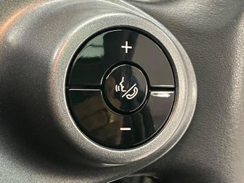 Smart forfour 17.6kWh Prime Exclusive Auto 5dr (22kW Charger)