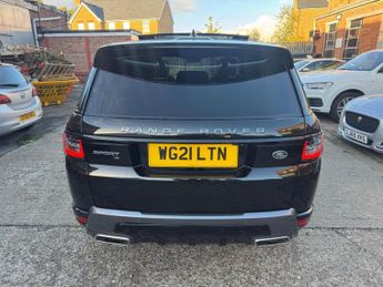 Land Rover Range Rover Sport 3.0 D300 MHEV HSE Silver Auto 4WD Euro 6 (s/s) 5dr