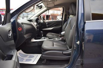 Nissan Navara 2.3 dCi Tekna Auto 4WD Euro 6 4dr