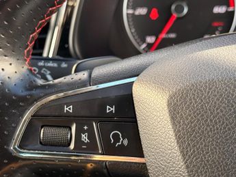 SEAT Leon 2.0 TDI FR Technology DSG Euro 6 (s/s) 5dr