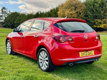 Vauxhall Astra 2.0 CDTi SE Auto Euro 5 5dr