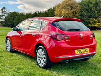 Vauxhall Astra 2.0 CDTi SE Auto Euro 5 5dr