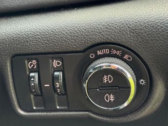 Vauxhall Astra 2.0 CDTi SE Auto Euro 5 5dr