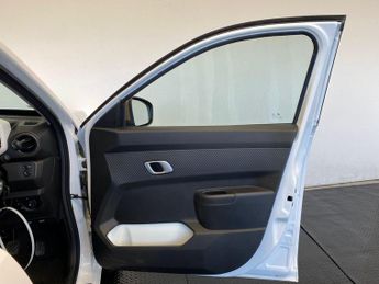 Dacia Spring 65 26.8kWh EXTREME Auto 5dr