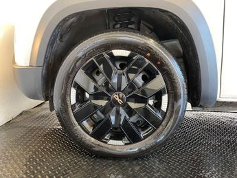 Dacia Spring 65 26.8kWh EXTREME Auto 5dr