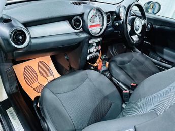 MINI Clubman 1.6 Cooper D Steptronic Euro 4 5dr