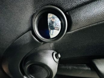 MINI Clubman 1.6 Cooper D Steptronic Euro 4 5dr