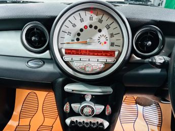 MINI Clubman 1.6 Cooper D Steptronic Euro 4 5dr