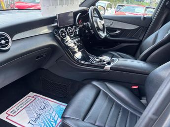 Mercedes-Benz GLC 2.1 GLC220d AMG Line (Premium Plus) G-Tronic 4MATIC Euro 6 (s/s)