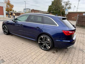 Audi A4 Avant 2.0 TDI 30 Sport S Tronic Euro 6 (s/s) 5dr