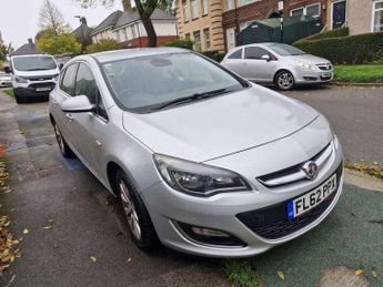 Vauxhall Astra 2.0 CDTi ecoFLEX Elite Euro 5 (s/s) 5dr