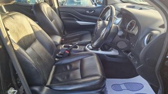 Nissan Navara 2.3 dCi Tekna Auto 4WD Euro 6 4dr