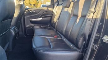 Nissan Navara 2.3 dCi Tekna Auto 4WD Euro 6 4dr