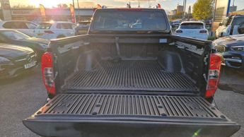 Nissan Navara 2.3 dCi Tekna Auto 4WD Euro 6 4dr