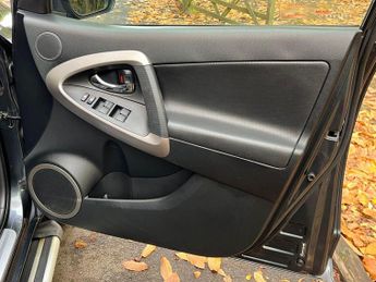 Toyota RAV4 2.0 XT5 4WD 5dr
