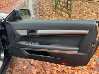 Mercedes-Benz E Class 2.1 E220 CDI BlueEfficiency SE G-Tronic+ Euro 5 (s/s) 2dr