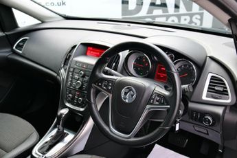 Vauxhall Astra 2.0 CDTi SE Sports Tourer Auto Euro 5 5dr