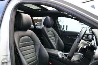 Mercedes-Benz C Class 2.0 C300e 13.5kWh AMG Line Night Edition (Premium Plus) G-Tronic