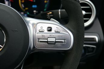 Mercedes-Benz C Class 2.0 C300e 13.5kWh AMG Line Night Edition (Premium Plus) G-Tronic