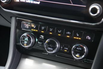 Skoda Superb 1.4 TSI iV 13kWh SportLine Plus Estate 5dr Petrol Plug-in Hybrid