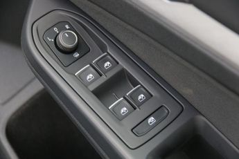 Volkswagen Golf 1.5 eTSI MHEV Life Estate 5dr Petrol Hybrid DSG Euro 6 (s/s) (15