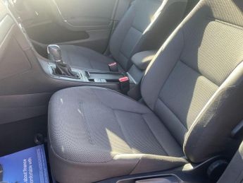 Volkswagen Golf 1.6 TDI BlueMotion Tech Match Edition Hatchback 5dr Diesel DSG E