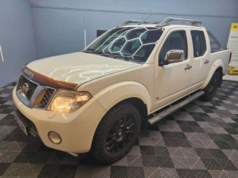 Nissan Navara 3.0 dCi V6 Outlaw Auto 4WD Euro 4 4dr