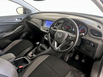 Vauxhall Grandland X 1.2 Turbo Sport Nav Euro 6 (s/s) 5dr