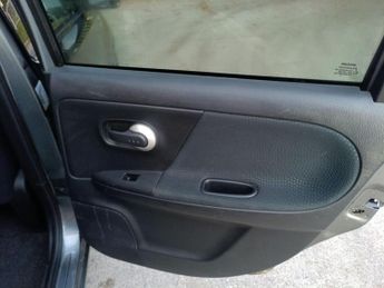 Nissan Note 1.6 16V n-tec+ Auto Euro 5 5dr