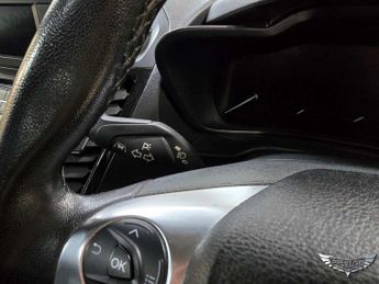 Ford Tourneo Connect 1.5 EcoBlue Titanium Auto Euro 6 (s/s) 5dr