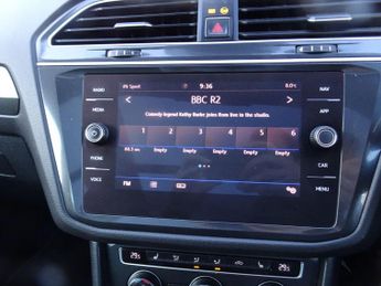 Volkswagen Tiguan 2.0 TDI SEL DSG 4Motion Euro 6 (s/s) 5dr