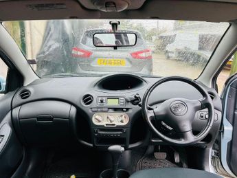 Toyota Yaris 1.3 VVT-i T Spirit 5dr