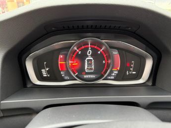Volvo V60 Cross Country 2.0 D4 Auto AWD Euro 6 (s/s) 5dr
