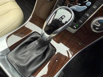 Volvo V60 Cross Country 2.0 D4 Auto AWD Euro 6 (s/s) 5dr