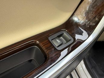 Volvo V60 Cross Country 2.0 D4 Auto AWD Euro 6 (s/s) 5dr