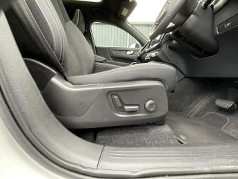 Volvo C40 ULTIMTE RCHRGE TWIN EV AWD